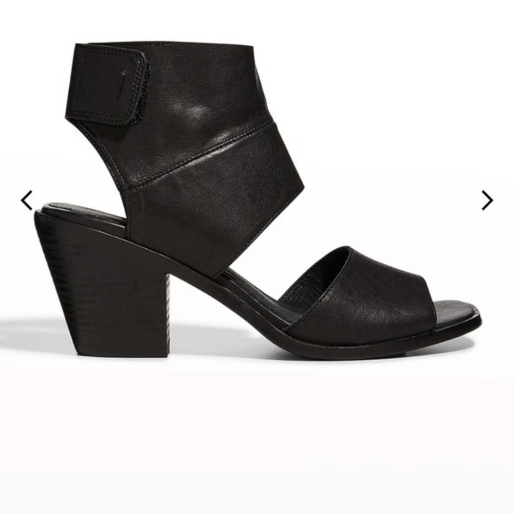 Eileen fisher ARTS ankle- cuff leather sandal